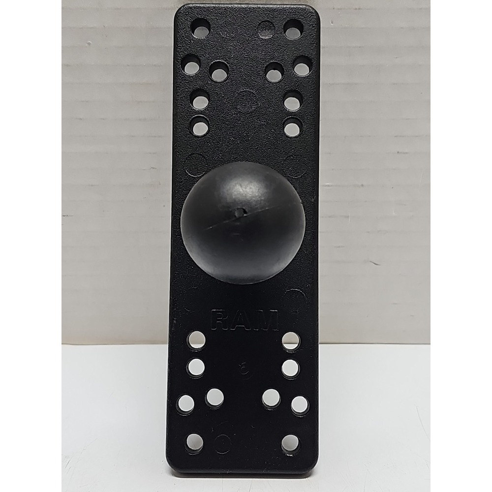 RAM Mount Aluminum Universal 6.25 x 2‎ inch Plate on 1.5 inch Ball RAM-111BU